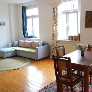 https://2r-wohnung-am-rande-der-neustadt.dresdenhotels.net